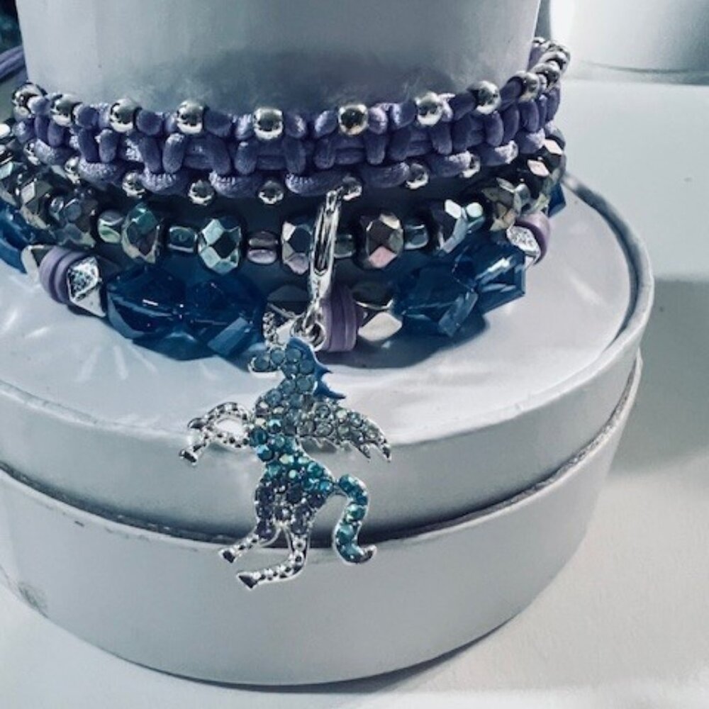 "ALWAYS BE YOURSELF UNLESS YOU CAN BE A UNICORN"  STACK
